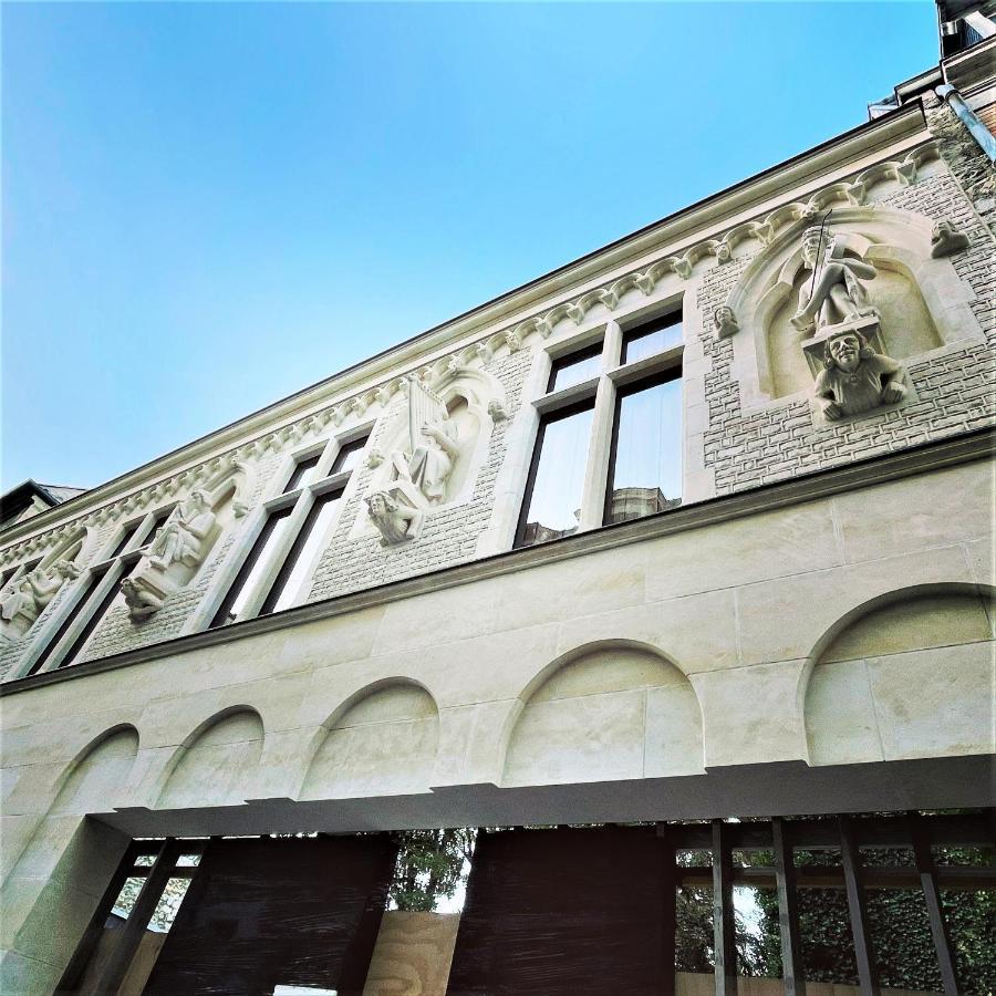 Charme De L'Ancien Pour Cet Appartement Entierement Renove Dans L'Hypercentre De Реймс Экстерьер фото
