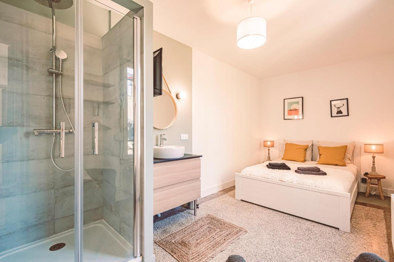 Charme De L'Ancien Pour Cet Appartement Entierement Renove Dans L'Hypercentre De Реймс Экстерьер фото